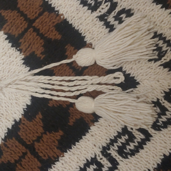 100% Wool overhead shawl Rebozo cape Mexico... Boho One Sz. Fits most - Picture 12 of 14